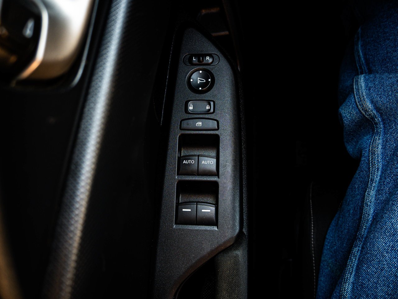 2018 Honda Civic Hatchback LX CVT White Sherwood Park - photo #16