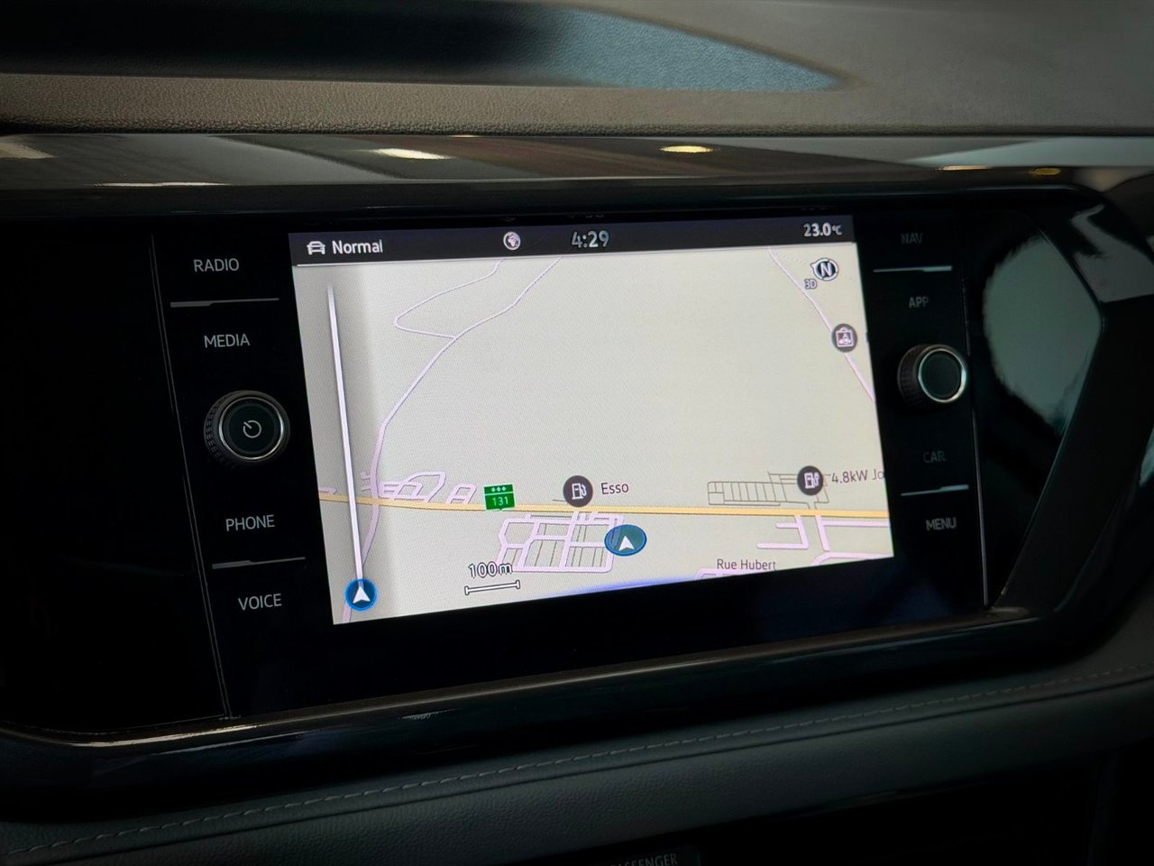 2023 Volkswagen Taos Silver Notre-Dame-des-Prairies - photo #27