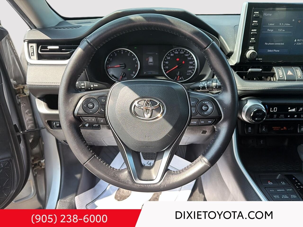 2022 Toyota RAV4 XLE PREMIUM AWD / HEATED SEATS / MOONROOF / LEATHER SURFACE / CARPLAY AND ANDROID AUTO Silver Sky Metallic Mississauga - photo #11