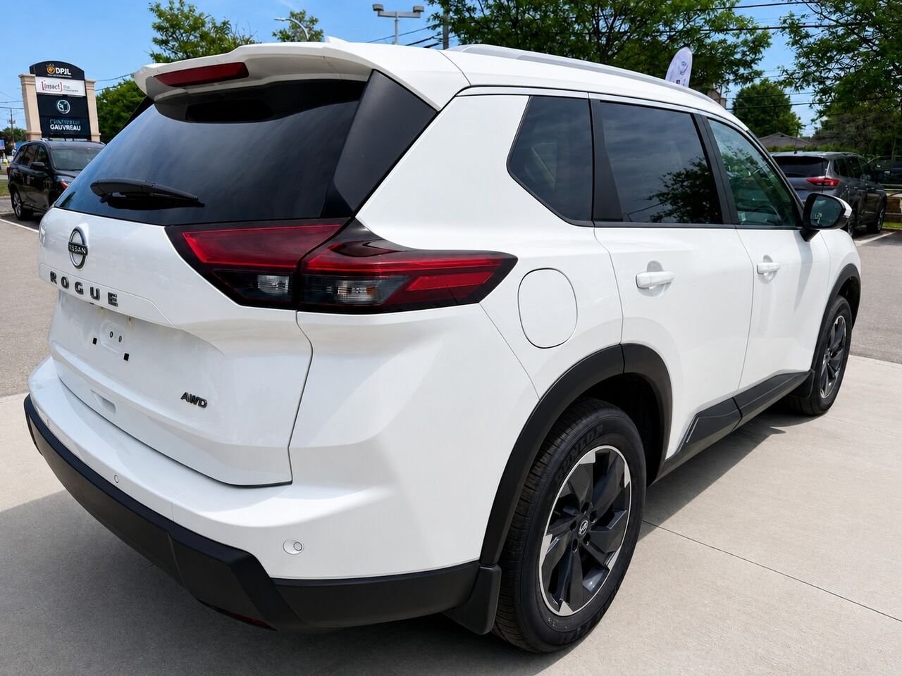 NISSAN Rogue ROGUE SV TOIT OUVRANT 2026 Blanc Everest nacré triple couche Châteauguay - photo #5