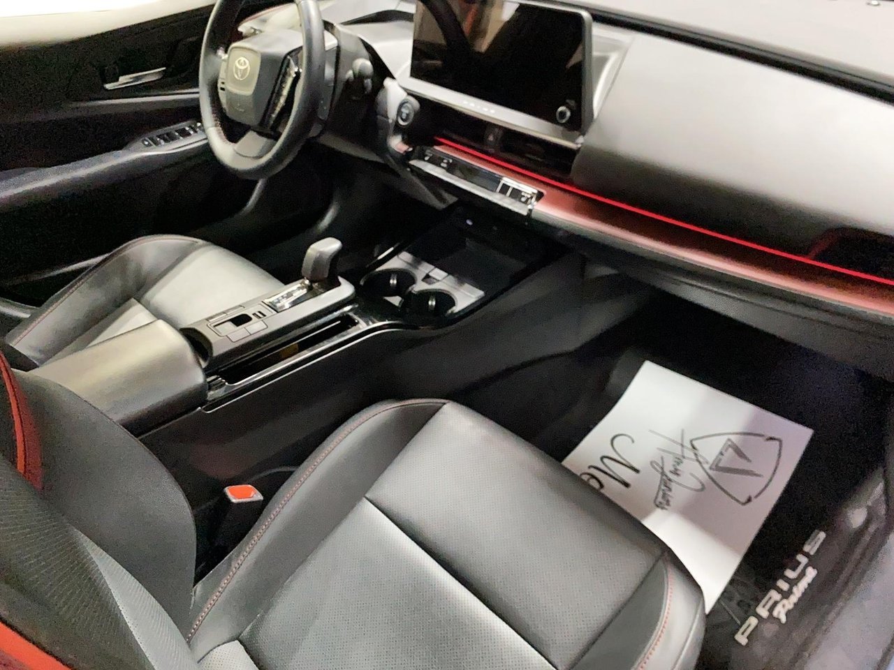 2024 Toyota Prius Prime VIN JTDACACU4R3019131 Grey Baie-Comeau - photo #17