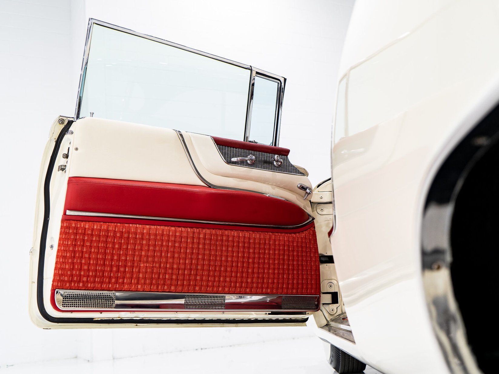 Cadillac Eldorado Seville With Factory A/C | PRIX EN USD 1956 Blanc Montréal - photo #61