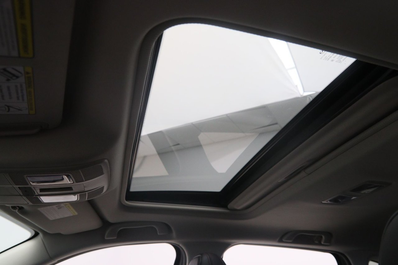 2025 Mazda CX-5 VIN JM3KFBCM8S0579539 Black Chicoutimi - photo #7