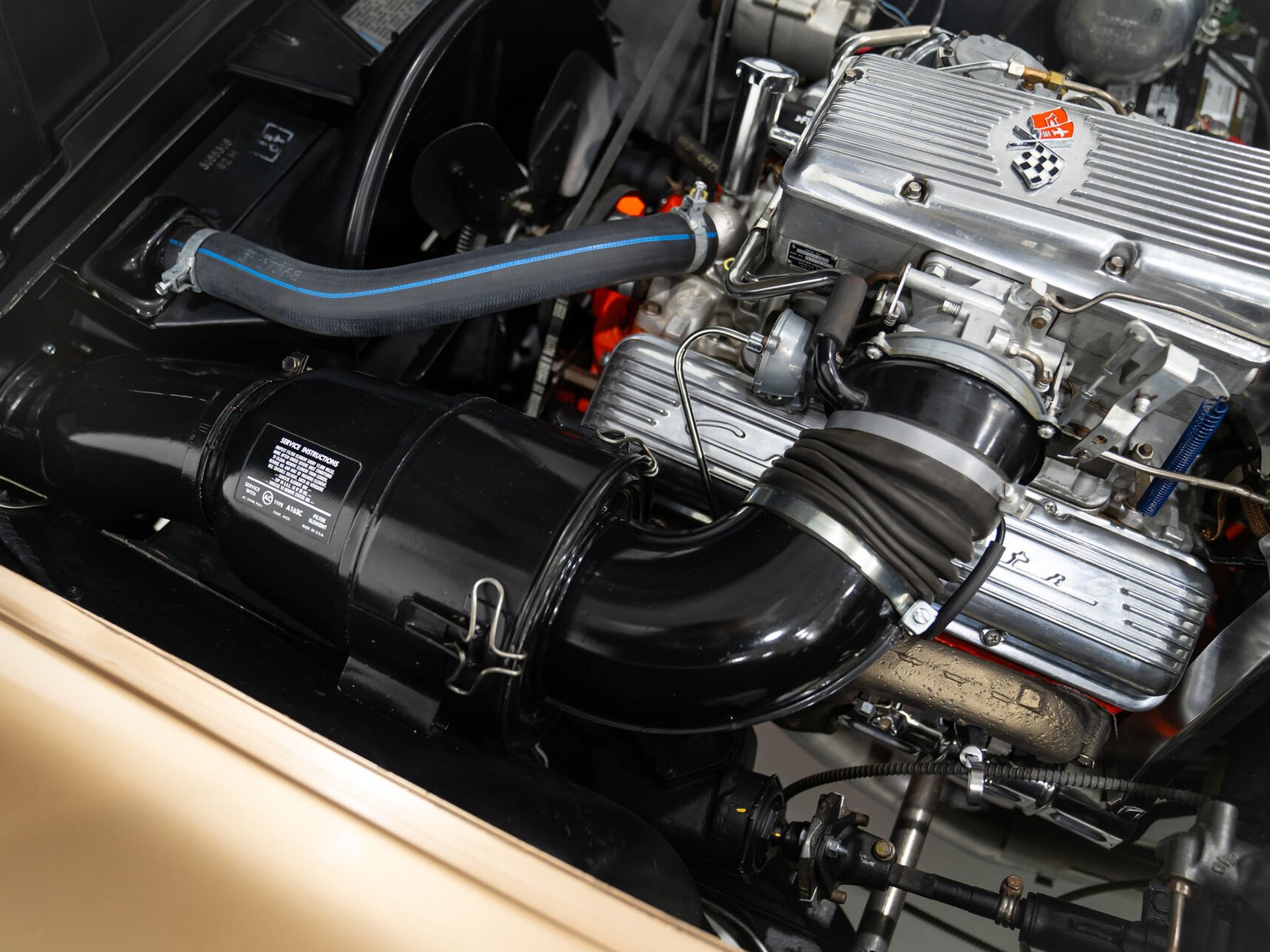 Chevrolet Corvette Fuel Injection Moteur Matching 327 à injection développant 360 chevaux | PRICE IN USD 1963 Beige Montréal - photo #73