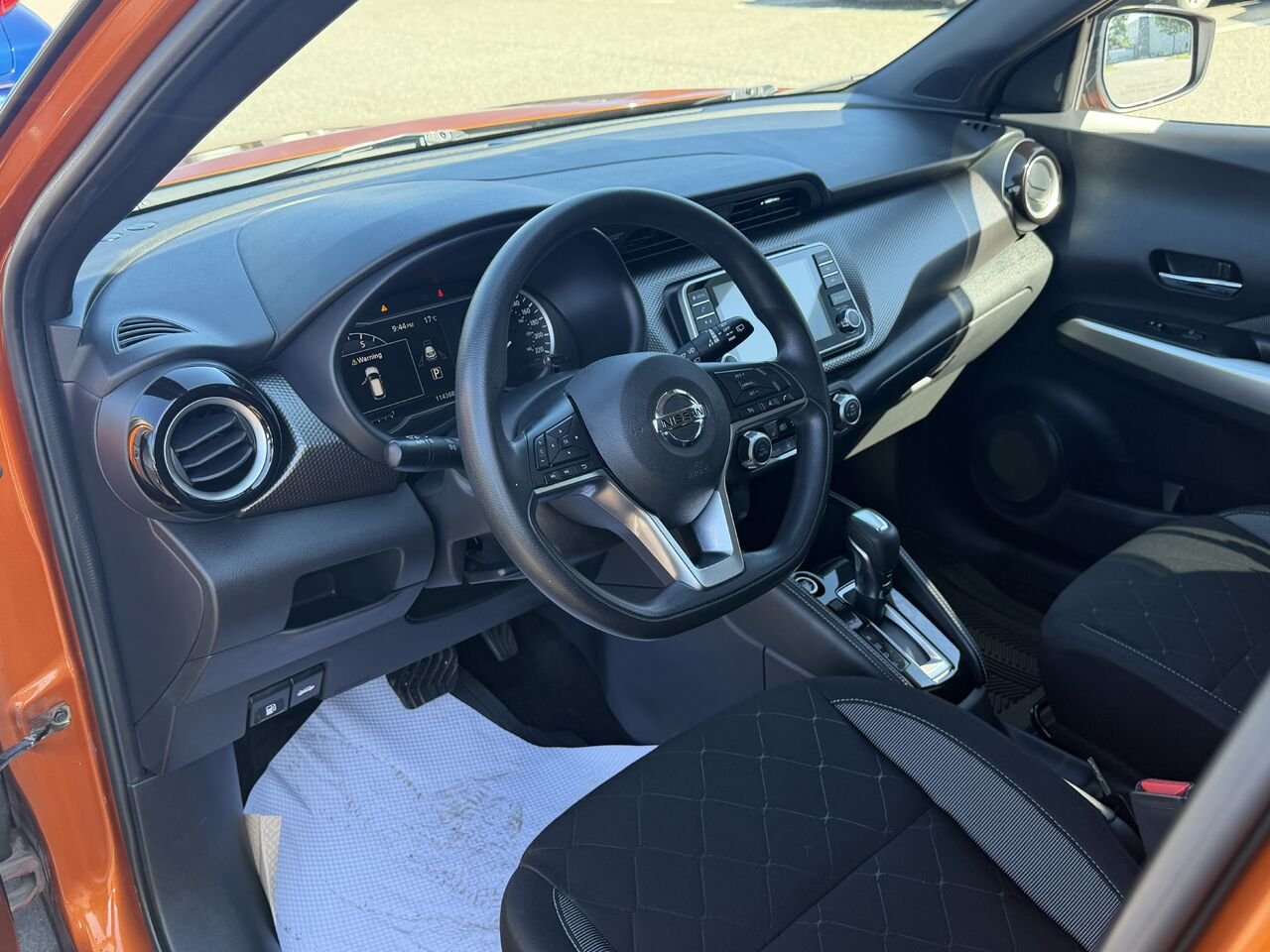 2020 Nissan Kicks Orange Ste-Marie - photo #11