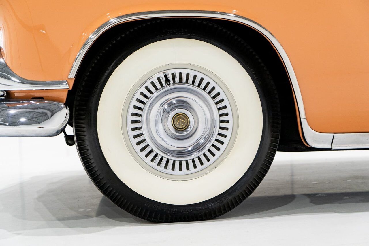 Chrysler IMPERIAL *PRIX EN USD* 354cu.in. FirePower V8 1 of 2098 built 1956 Orange Montréal - photo #47