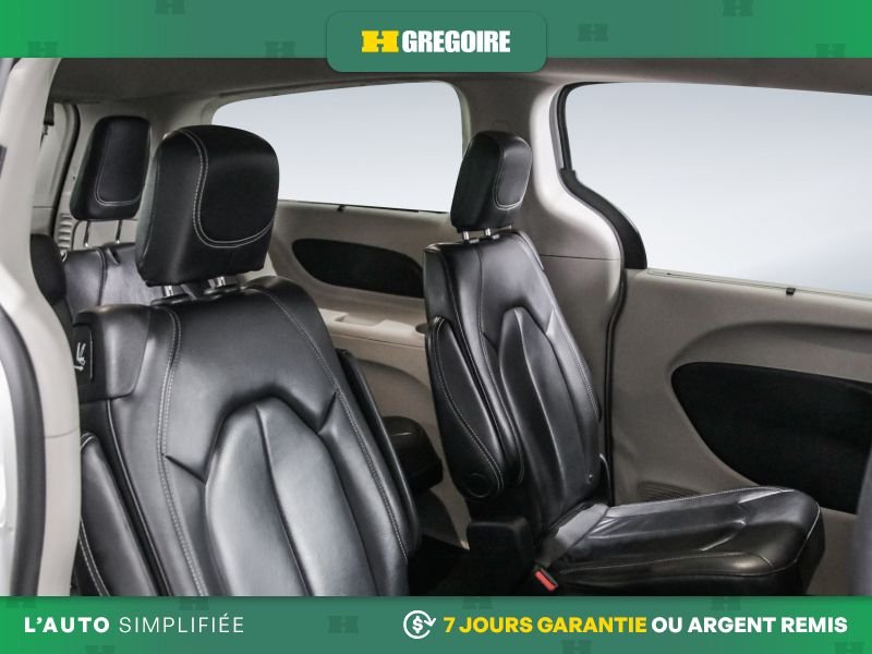 2022 Chrysler Pacifica White Saint-Eustache - photo #27