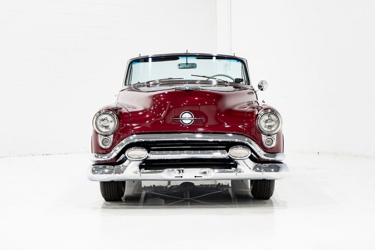 1953 Oldsmobile 98 PRIX EN USD | Convertible Beautifully Presented from complete Restoration Red Montreal - photo #37