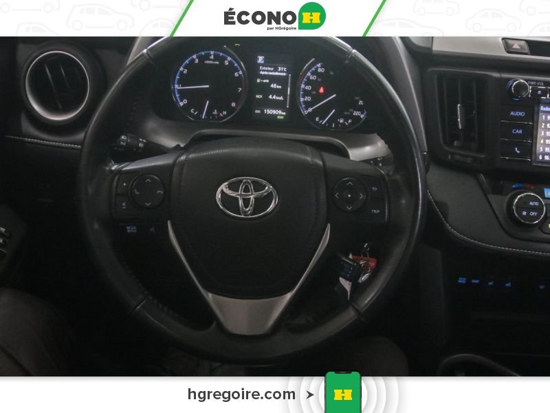 2016 Toyota Rav 4 Red Saint-Eustache - photo #13