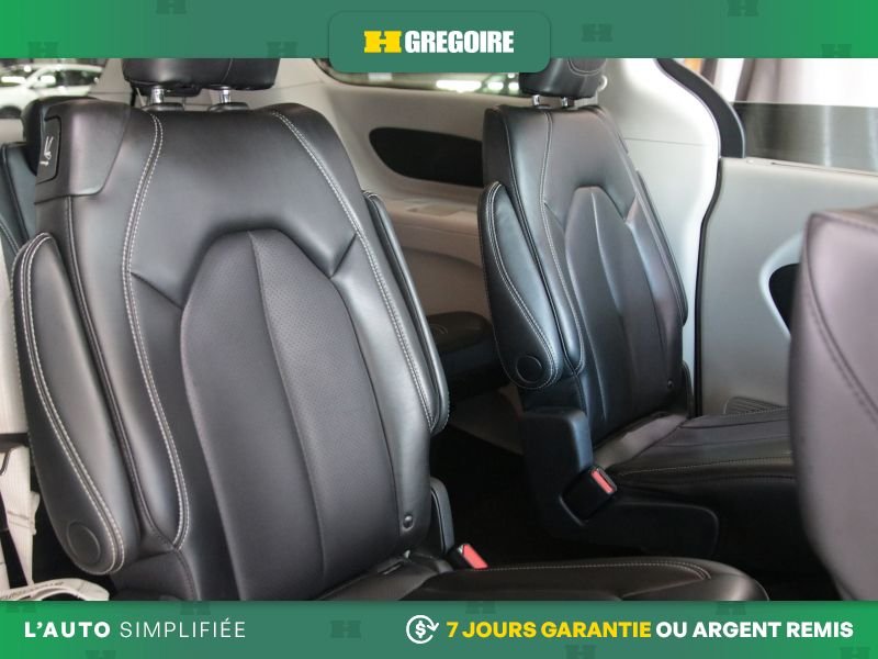 2023 Chrysler Pacifica White Saint-Eustache - photo #37