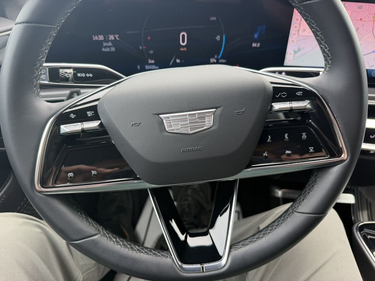 2024 Cadillac LYRIQ Tech AWD FINANCEMENT À PARTIR 0.99% Grey Laval - photo #28