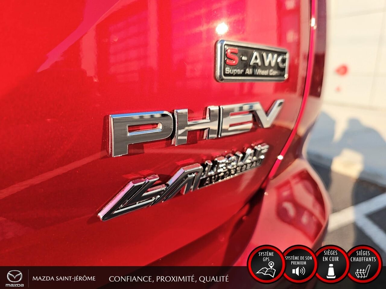 Mitsubishi Outlander GT Premium HYBRIDE RECHARGEABLE | 7 PASSAGERS | TOIT PANO | CUIR | AWD 2024 Rouge Saint-Jérôme - photo #8