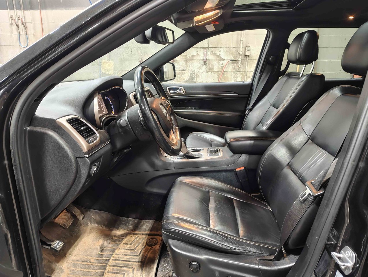 2016 Jeep Grand Cherokee 4WD 4dr Limited Black Sherwood Park - photo #7