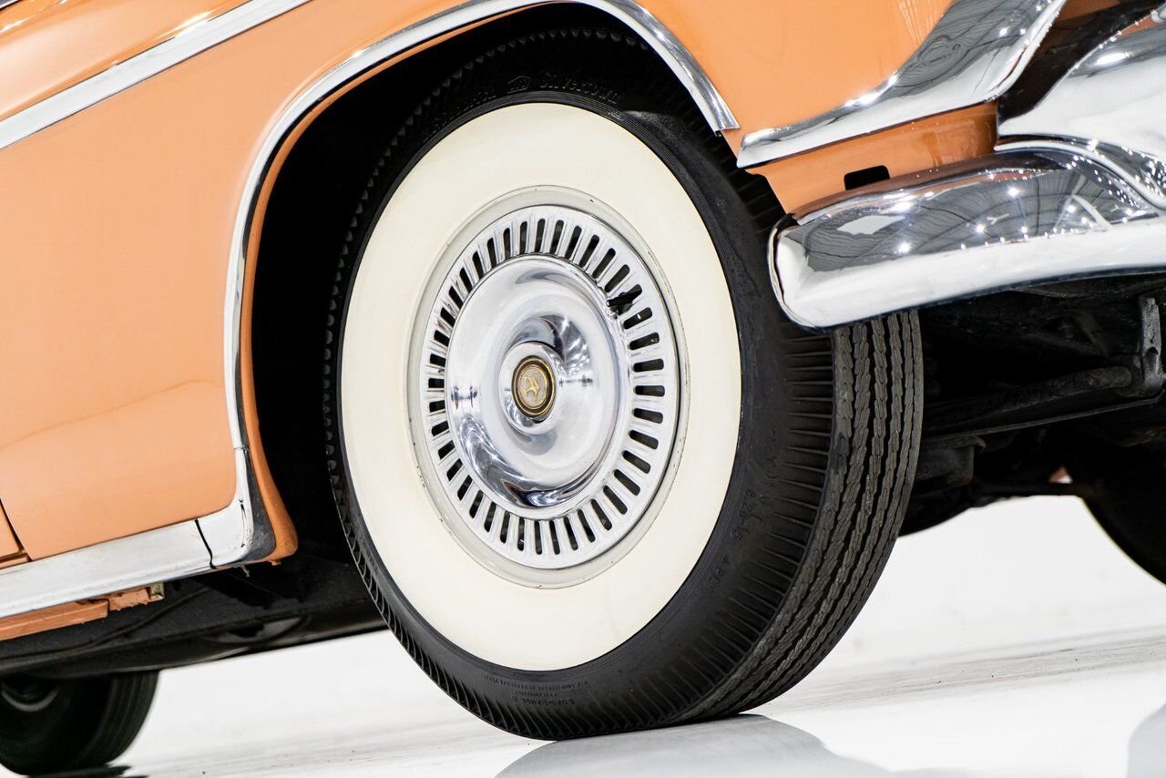 Chrysler IMPERIAL *PRIX EN USD* 354cu.in. FirePower V8 1 of 2098 built 1956 Orange Montréal - photo #6
