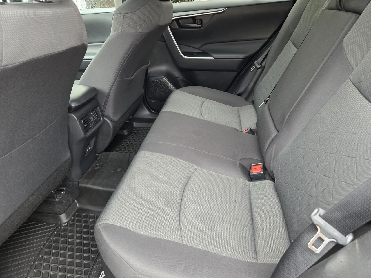 2022 Toyota RAV4 Grey Mont-Laurier - photo #11