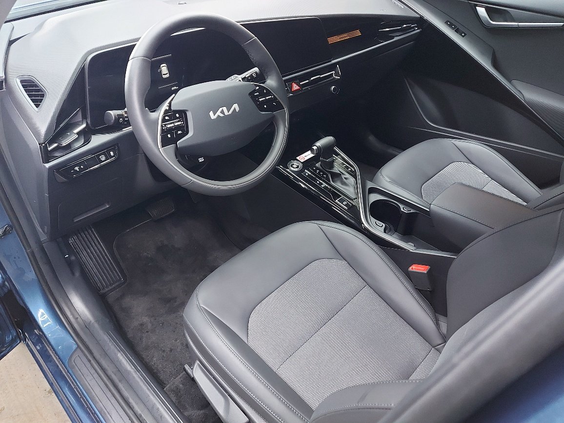 2026 KIA Niro Mineral Blue Blainville - photo #11