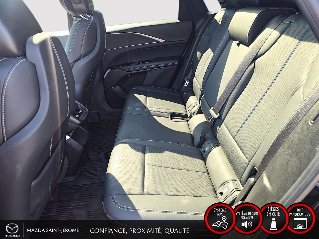 2025 Cadillac LYRIQ TRANSFERT DE BAIL $879/MOIS +TX BALANCE 12 MOIS Black Saint-Jérôme - photo #20