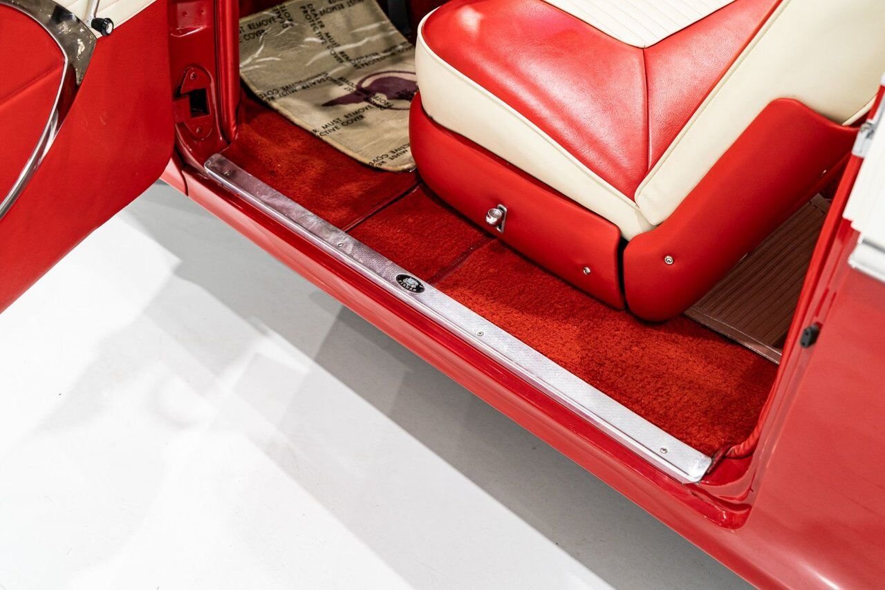 Pontiac Starchief **PRIX EN USD** Beautifully presented from former restoration 1955 Blanc Montréal - photo #71