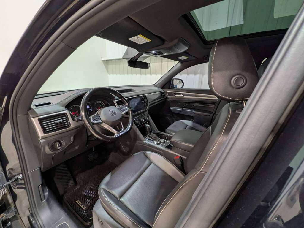 2020 Volkswagen Atlas Cross Sport Comfortline 2.0 TSI 4MOTION Black Val-David - photo #8