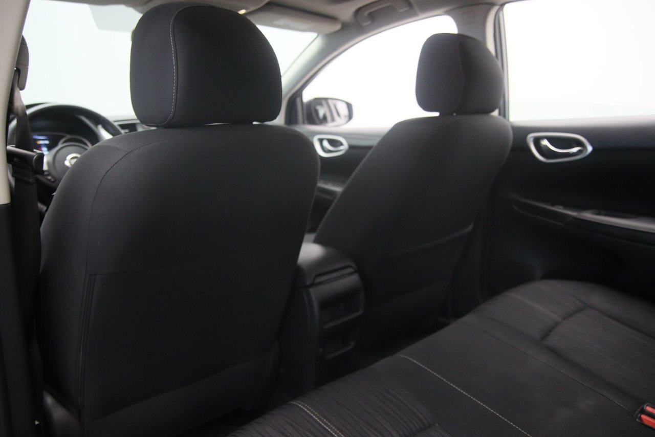 2018 Nissan Sentra VIN 3N1AB7AP9JY303694 Grey Chicoutimi - photo #9