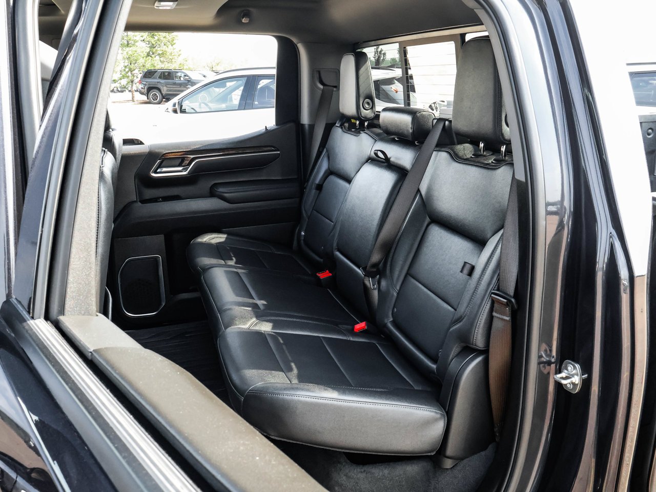 2025 GMC Sierra 1500 4WD Crew Cab 147 Elevation Grey Sherwood Park - photo #15