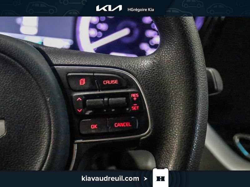 2022 Kia Niro White Saint-Eustache - photo #14