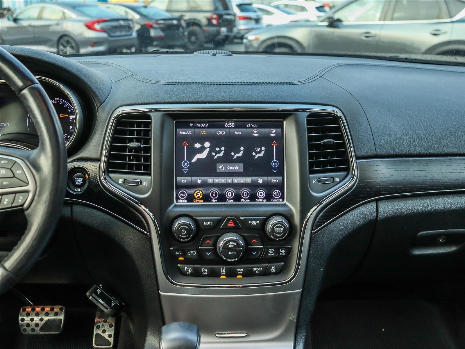 Jeep Grand Cherokee Overland 2018 Black Ottawa & Gatineau - photo #11