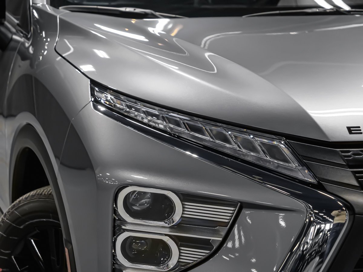Mitsubishi Eclipse Cross NOIR 2026 Gris titane métallisé Montréal - photo #7