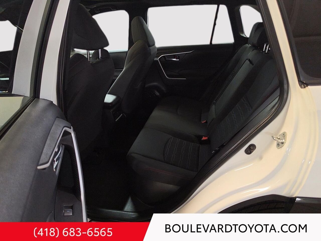 Toyota RAV4 Prime 99905A-72 | PRIME, SE, AWD 2023 Blanc Québec - photo #18
