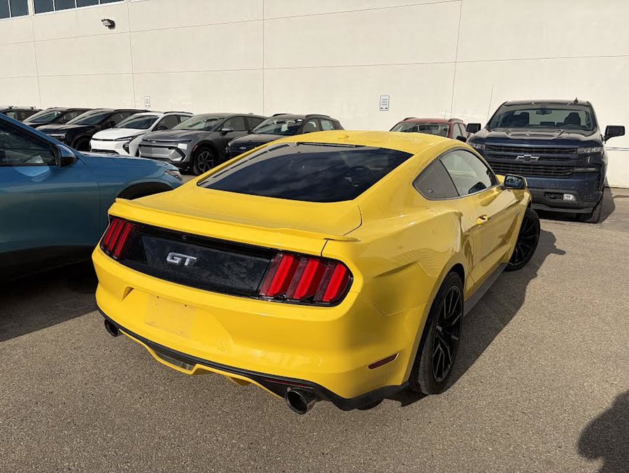 2015 Ford Mustang 2015 Yellow