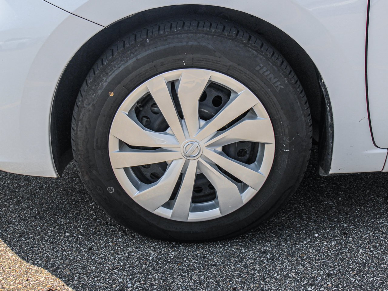 2025 Nissan Versa S CVT White Sherwood Park - photo #11