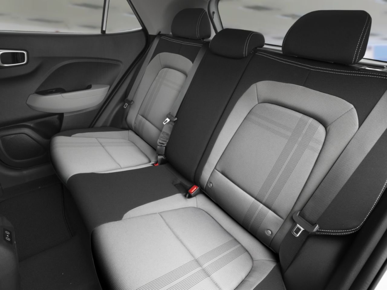 2026 Hyundai Venue Abyss Black Gatineau - photo #8
