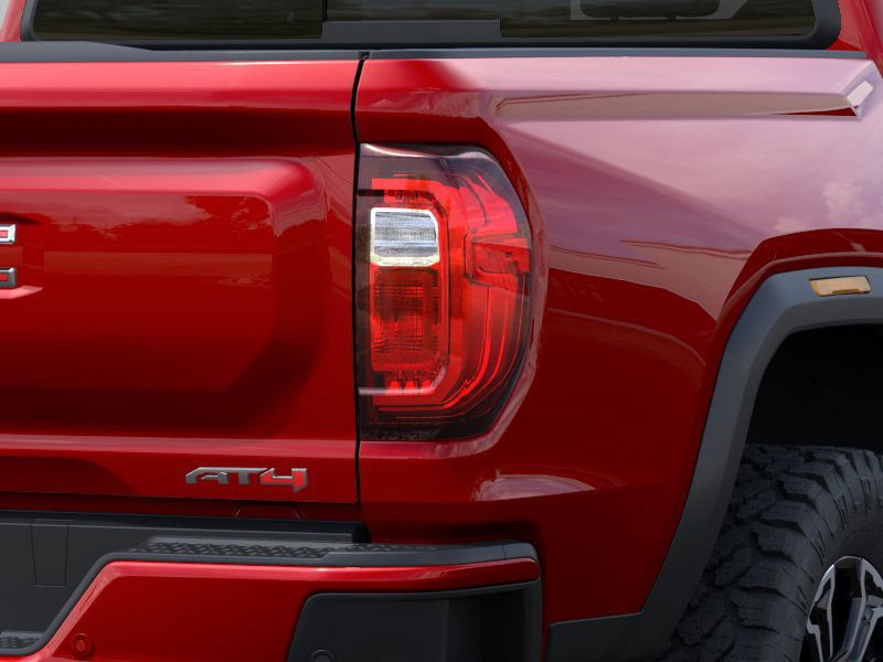 GMC Canyon AT4 2025 Teinte rouge volcanique Saint-Eustache - photo #10