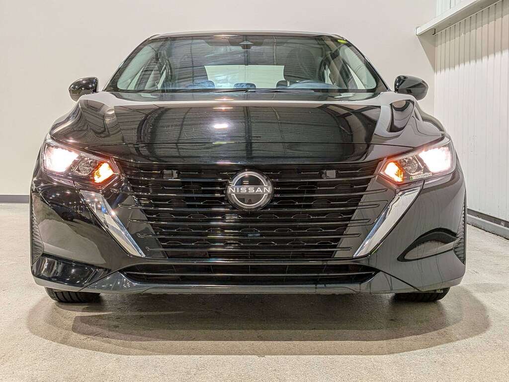 Nissan Sentra S Plus CVT 2024 Noir Val-David - photo #2