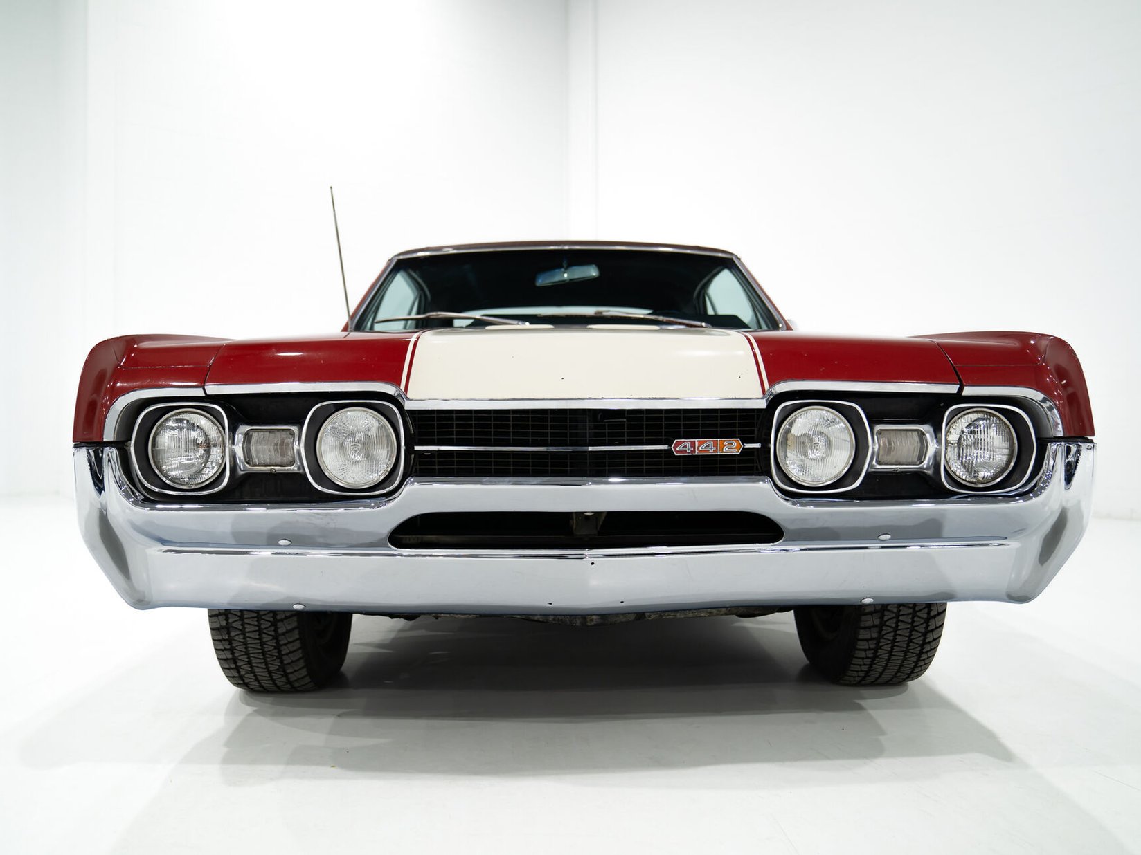 Oldsmobile Cutlass 442 *PRIX EN USD* Numéros entièrement Matching Non restaurée Repeinte une seule fois 1967 Rouge Montréal - photo #33