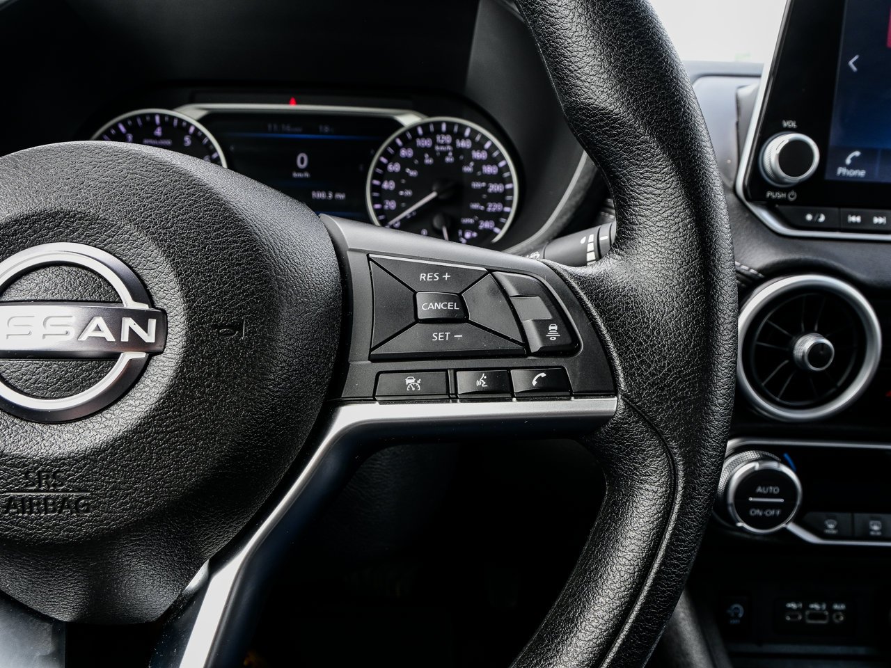 2025 Nissan Sentra SV CVT Black Sherwood Park - photo #22