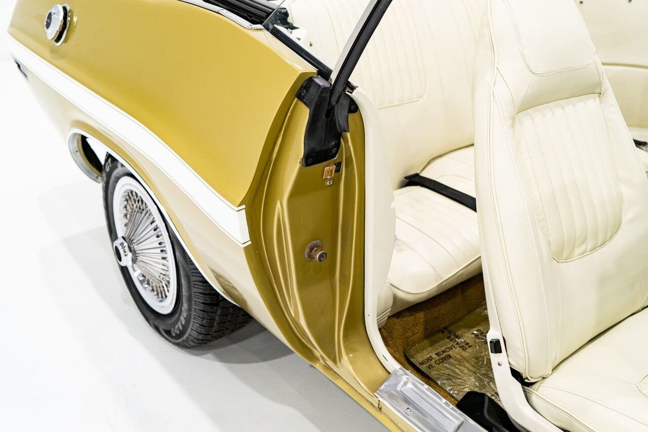 Dodge Challenger *PRIX EN USD* Convertible Fully restored to desirable specifications 1971 Or Montréal - photo #78