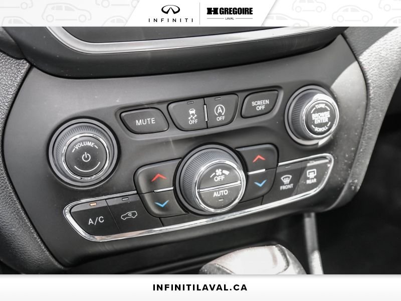 2022 Jeep Cherokee Laval - photo #17