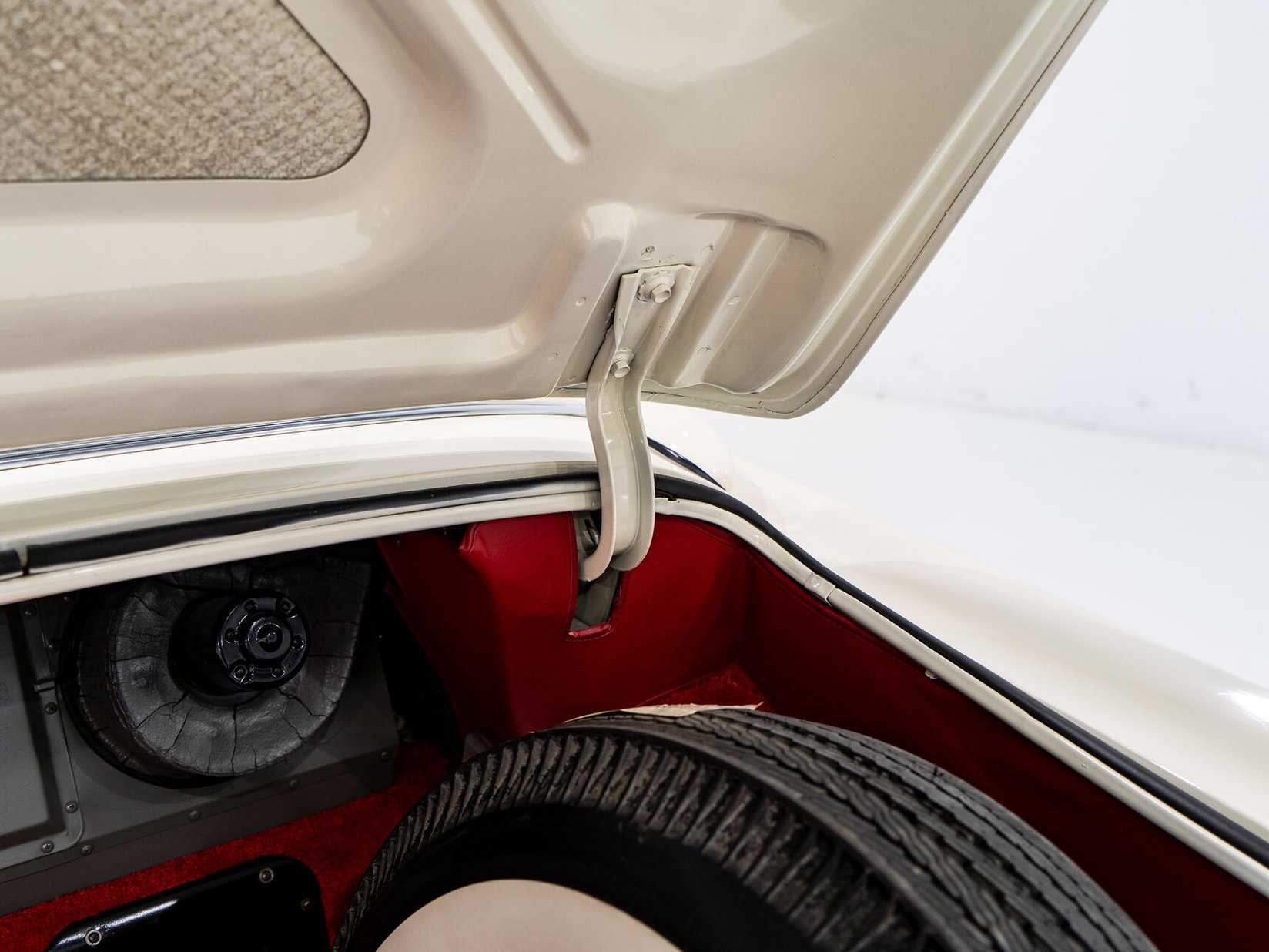 Cadillac Eldorado Seville With Factory A/C | PRIX EN USD 1956 Blanc Montréal - photo #91