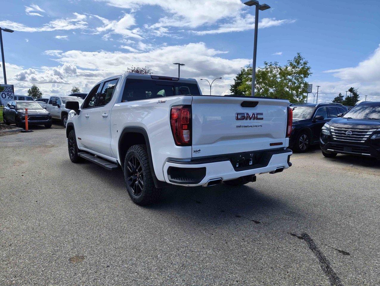 2019 GMC Sierra 1500 4WD Crew Cab 147 Elevation White Sherwood Park - photo #4