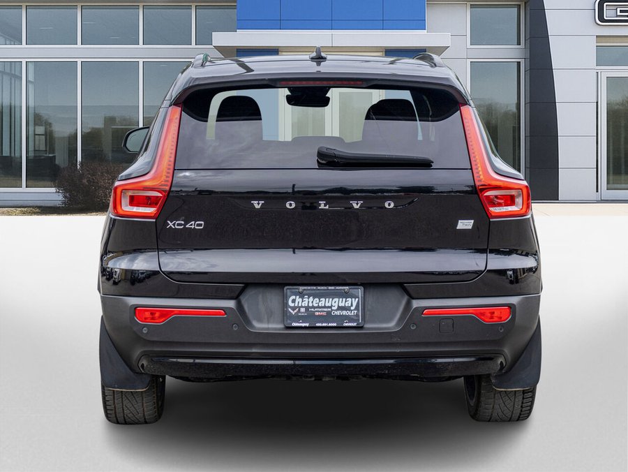 Volvo Recharge XC40 tout électrique P8 Plus TIe 2022 Noir