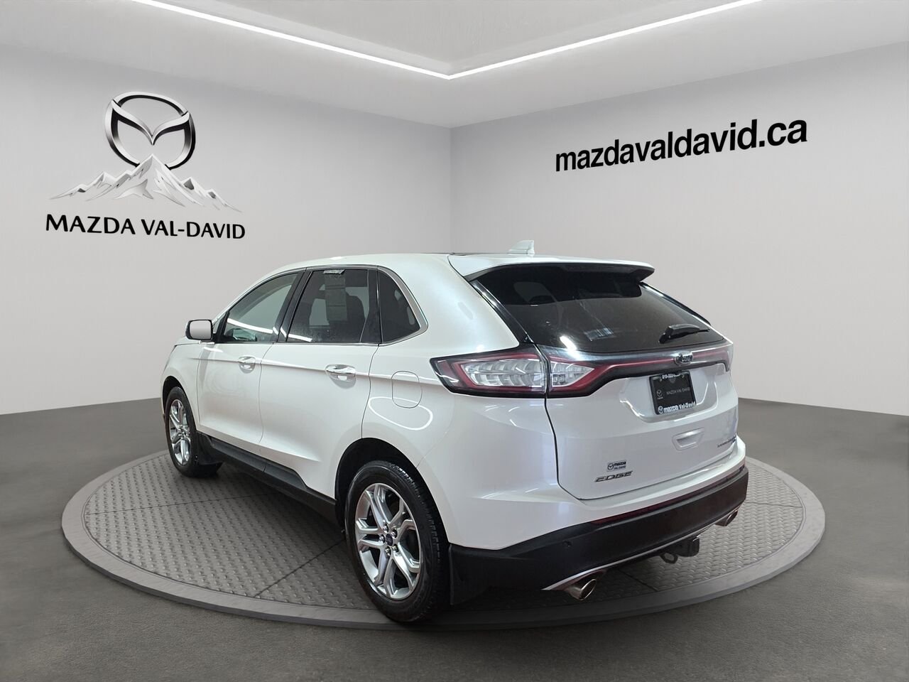 2016 Ford Edge 4 portes Titanium, Traction intégrale, sièges en cuir, navigation, toit ouvrant panoramique White Val-David - photo #18