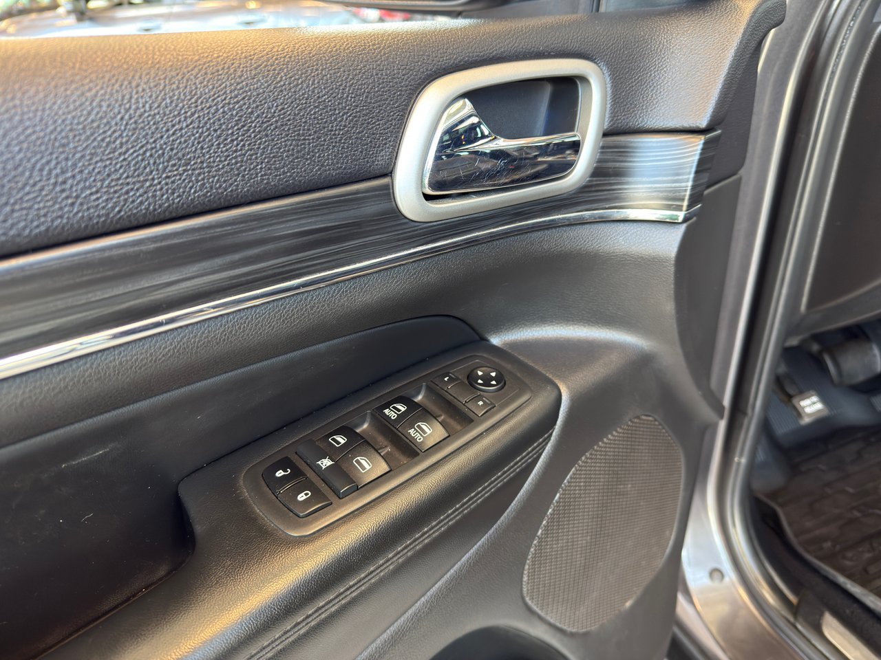 2019 Jeep Grand Cherokee Notre-Dame-des-Prairies - photo #23