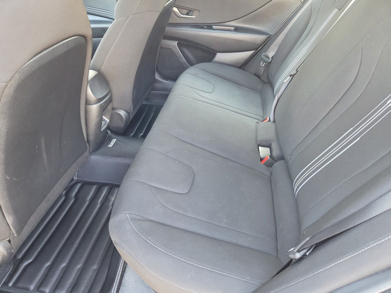 2024 Hyundai Elantra White Mont-Laurier - photo #10