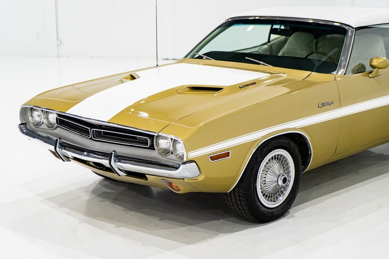 Dodge Challenger *PRIX EN USD* Convertible Fully restored to desirable specifications 1971 Or Montréal - photo #40