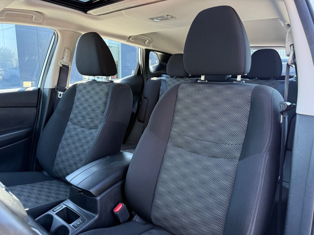 2023 Nissan Qashqai SV AWD White Châteauguay - photo #10