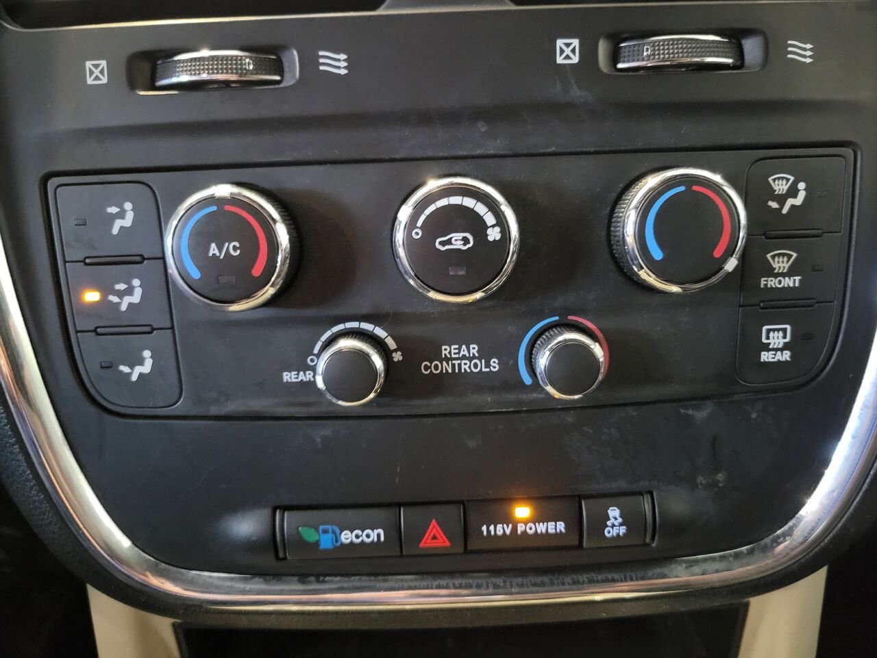 2019 Dodge Grand Caravan Silver  - photo #22