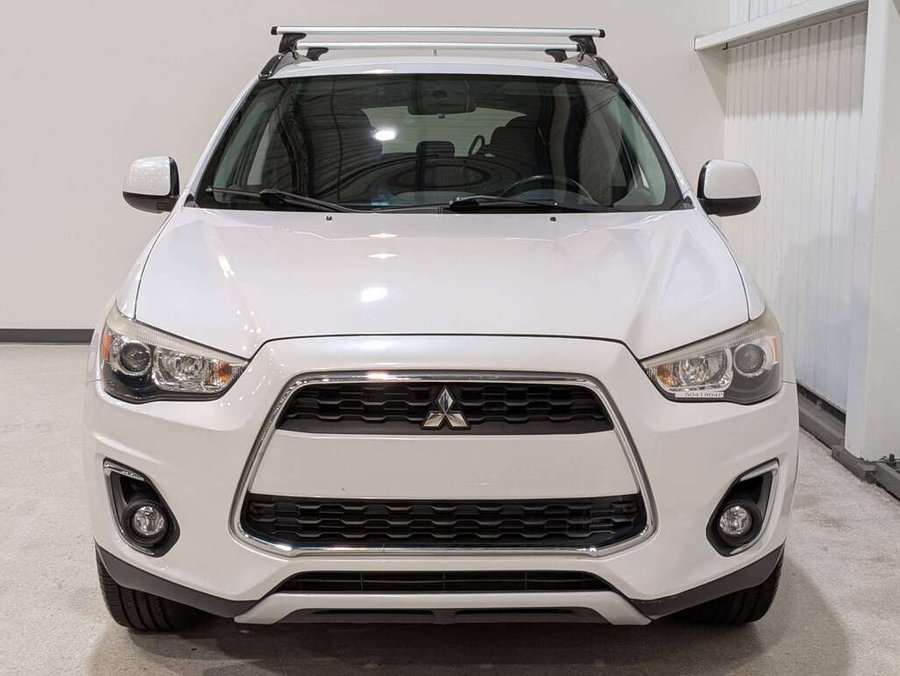 2015 Mitsubishi RVR White