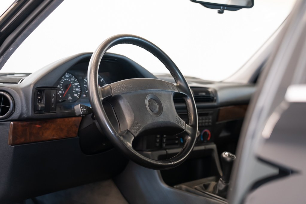 1991 BMW 5 Series Black Montreal - photo #17