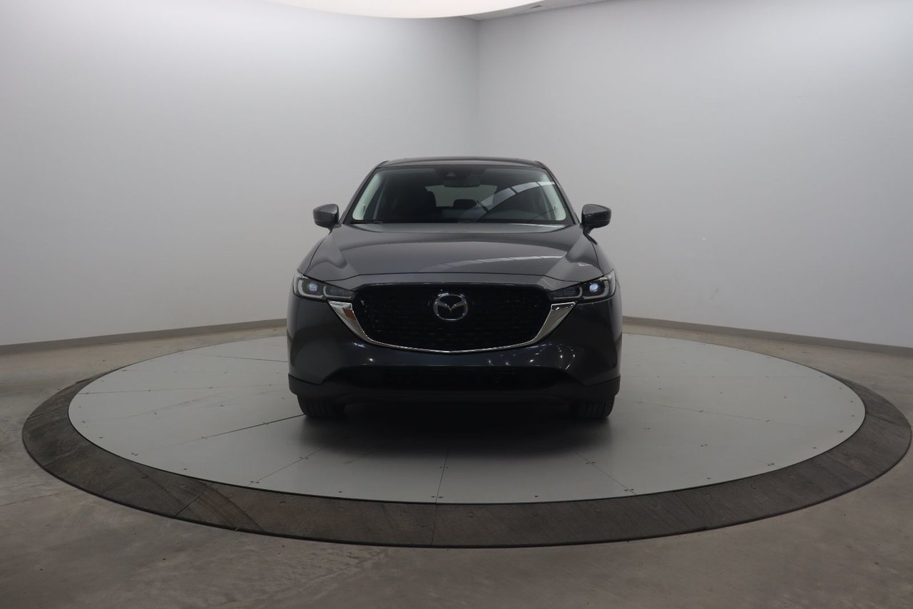 2023 Mazda CX-5 VIN JM3KFBCM0P0250258 Grey Chicoutimi - photo #1